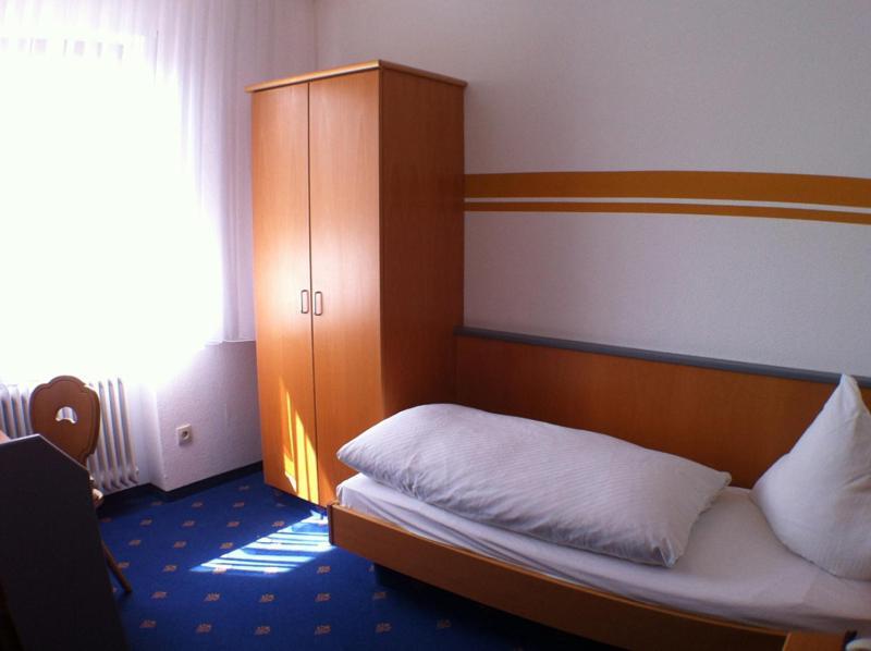 Landgasthof Scheubel Gremsdorf Rom bilde